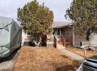 1913 Gregg Ave, Worland, WY 82401