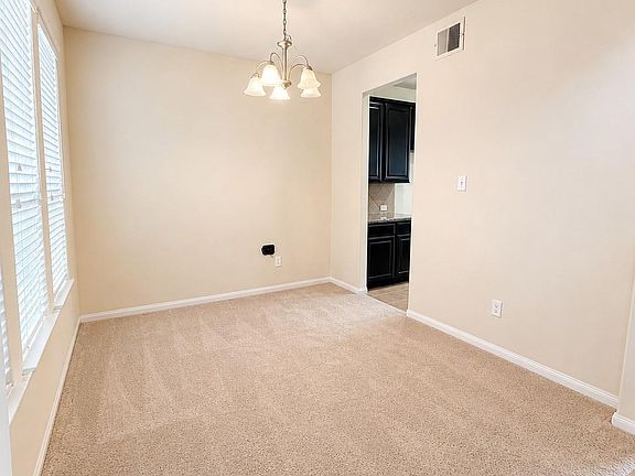 3rd image of 24907 Diamond Ranch Dr