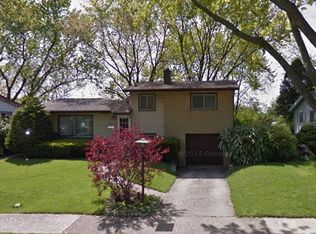 1212 North Crabtree Ln., Mount Prospect, IL