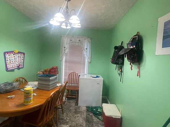 4th image of 70 Cornwell Dr
