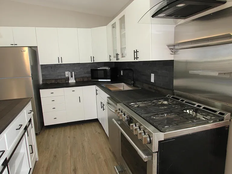 1001 NW Central Ave #2 — Photo 6