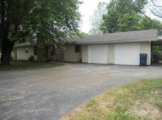 225 N Old Orchard Dr, Strafford, MO 65757