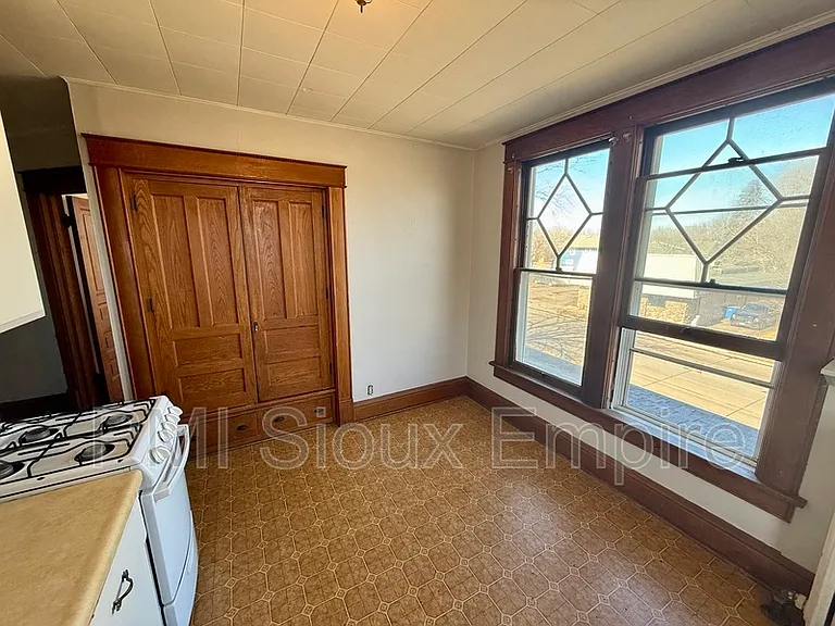 731 W 18th St #4 — Photo 6