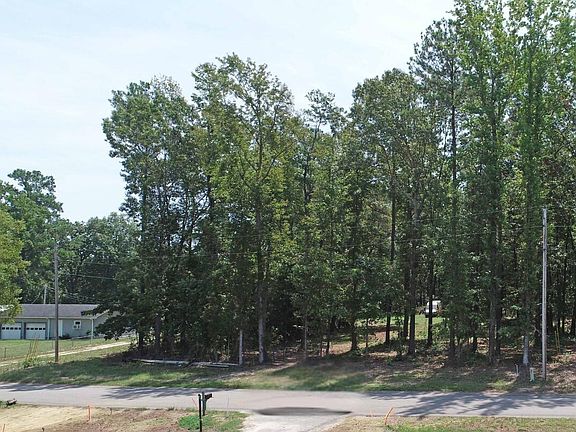 4th image of 1073 Summerford Ln