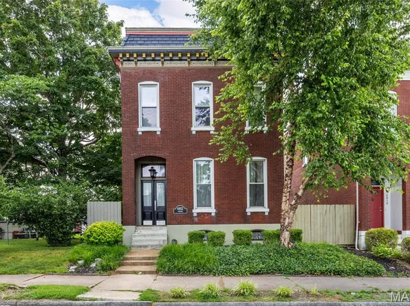 6812 Virginia Ave, Saint Louis, MO 63111