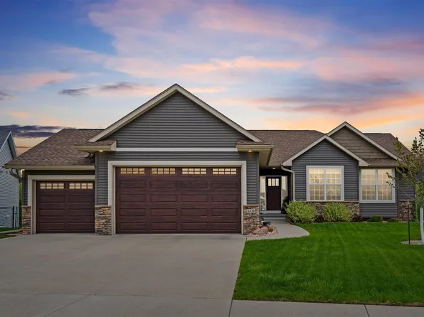 6320 Prairie Rose Cir SW, Cedar Rapids, IA 52404