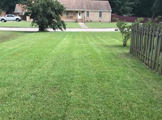 413 Bridle Ct, Chesapeake, VA 23323