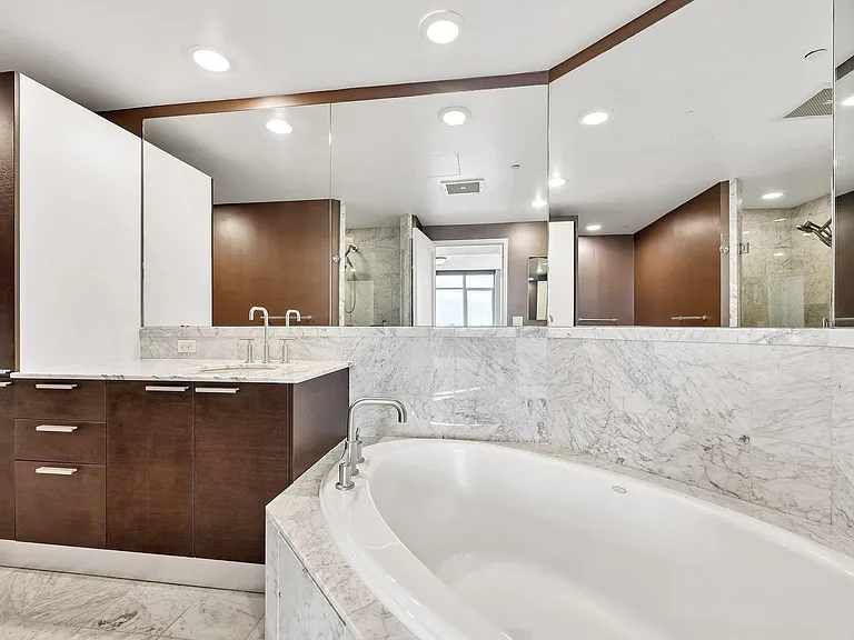 8100 River Rd #817 — Photo 21