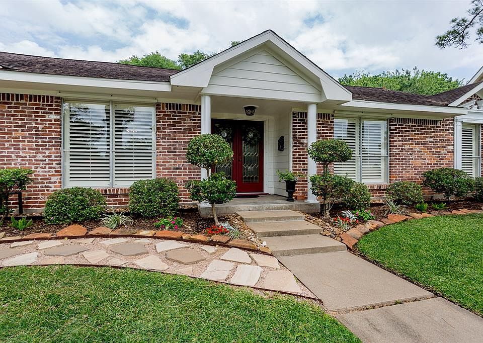 1st image of 18307 Cape Bahamas Ln