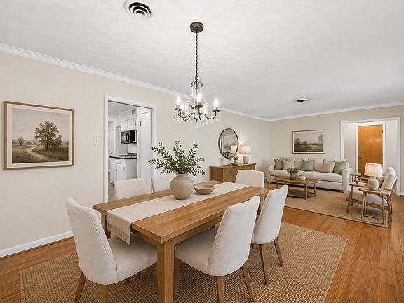 5th image of 6147 Woodcrest Ln