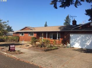 15711 NE Schuyler St, Portland, OR 97230