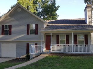 674 Leonard Rd, Lagrange, GA 30241