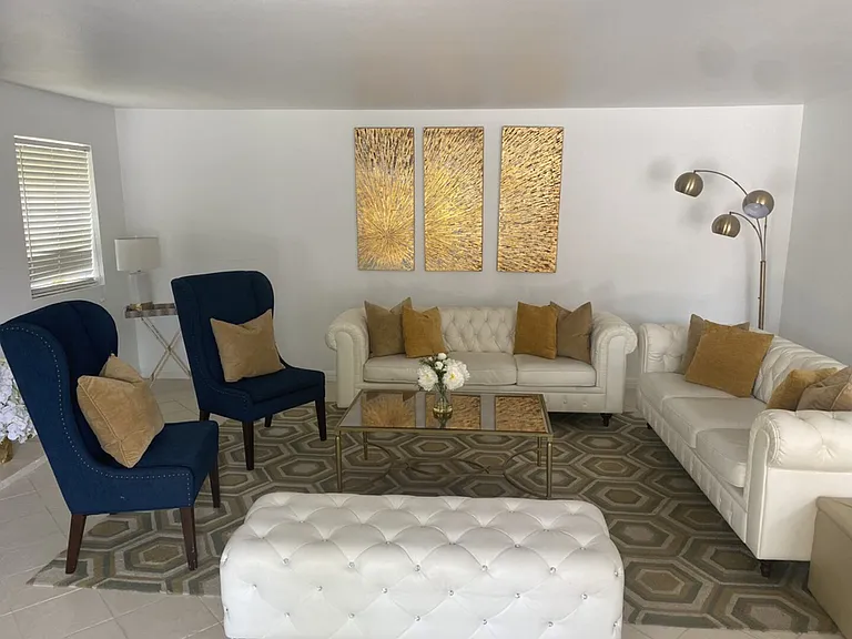 Primrose Dr — Photo 21