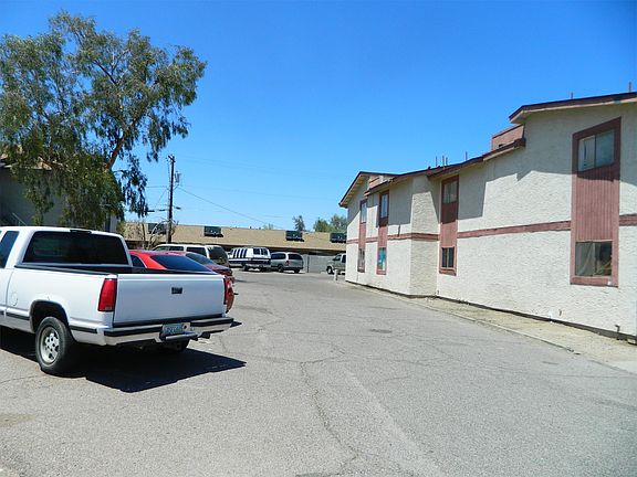 5th image of 750 E 1st Ave APT 06