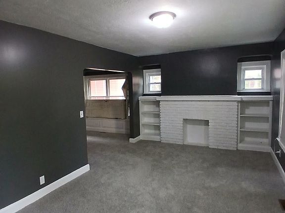 2nd image of 10910 Revere Ave