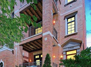 2346 W Roscoe St #1, Chicago, IL 60618