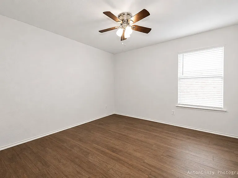 701 Orchid Blvd — Photo 15