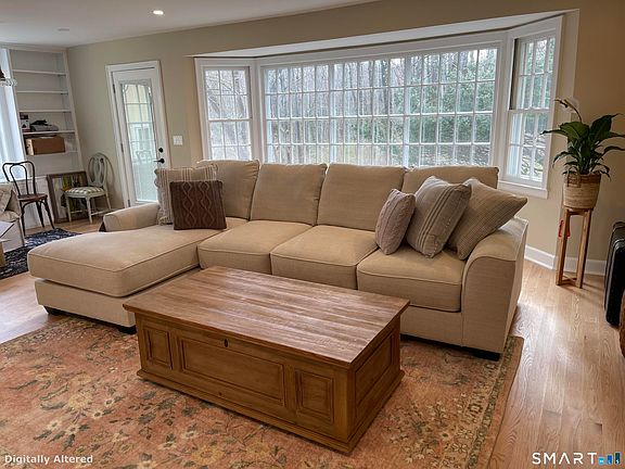 5th image of 106 Sherwood Road