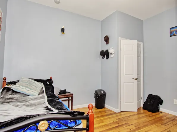 3299 Fulton Street image 5 of 21