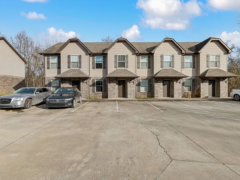 1758 Spring Water Townhomes — Photo 17