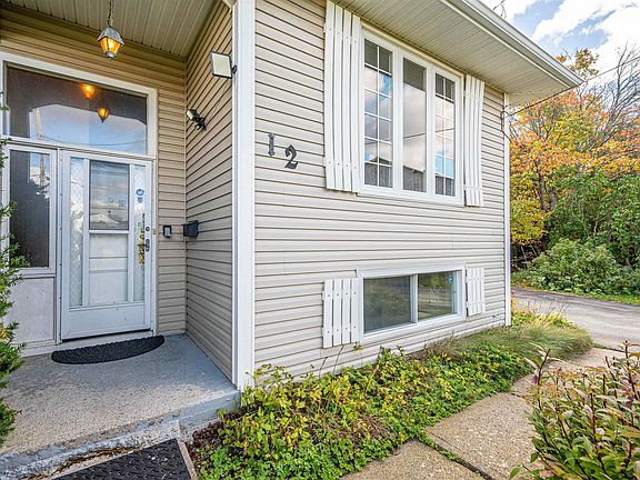 4th image of 12 Ivylea Cres
