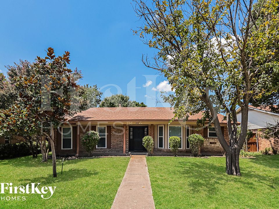 1st image of 1309 Monterrey Dr