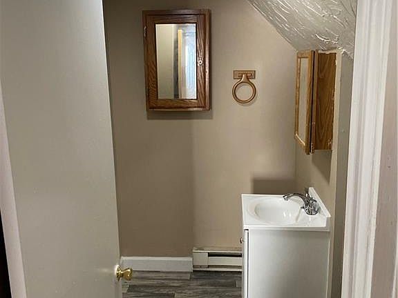 5th image of 19317 Meadowlark Ln