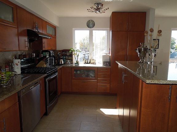 2nd image of 133 Cedar Grove Ct