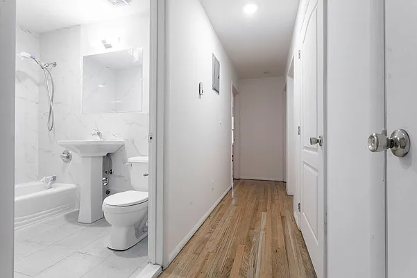 Rented by Dream Space Realty | media 10