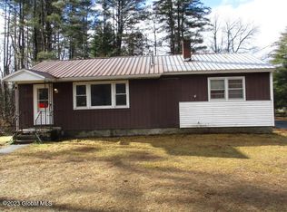 961 E River Dr, Lake Luzerne, NY 12846