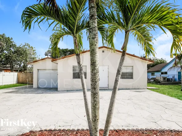 7306 SW 3rd Ct, Pompano Beach, FL 33068