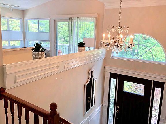 3rd image of 36 Cornwells Ln