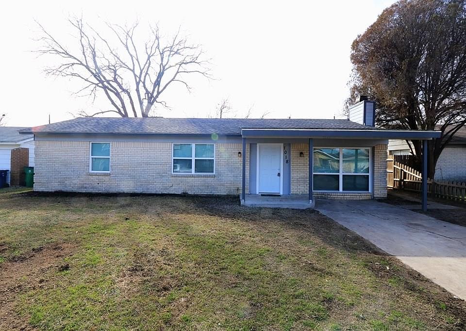 1st image of 1018 Daniels Dr