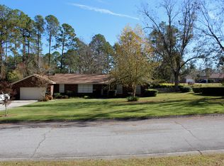 1000 Wildwood Rd, Waycross, GA 31503