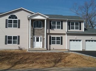205 Irving Ave, Deer Park, NY 11729