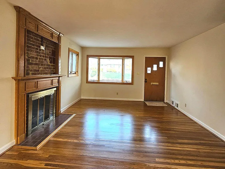 7429 Carol Ln — Photo 8