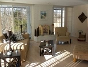 3rd image of 120 Bishops Ln