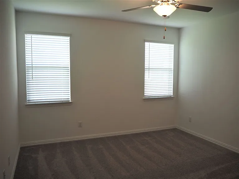 1800 Lakegrove Rd — Photo 11