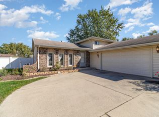 5118 W 87th Ln, Crown Point, IN 46307