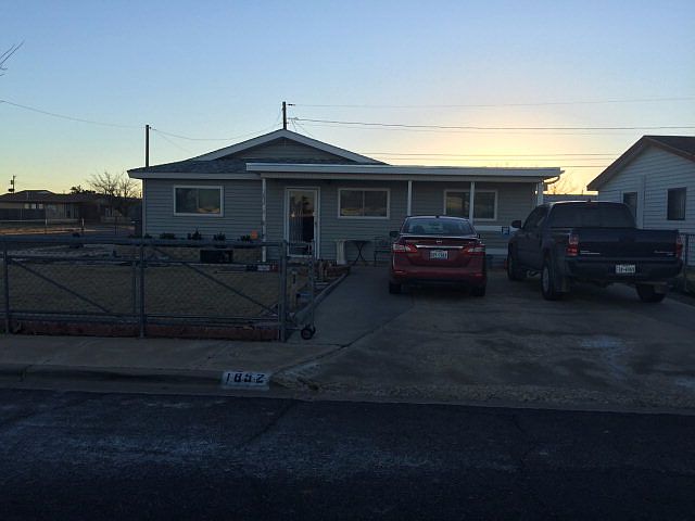 1st image of 1852 E 49th St