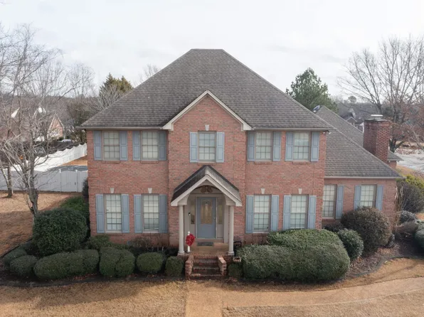 102 Dovewood Pl, Florence, AL 35633