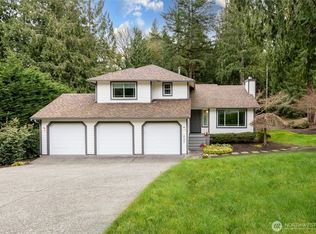 27327 NE 30th Way, Redmond, WA 98053