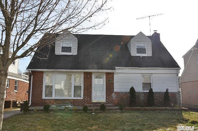 1st image of 540 Watkins Dr