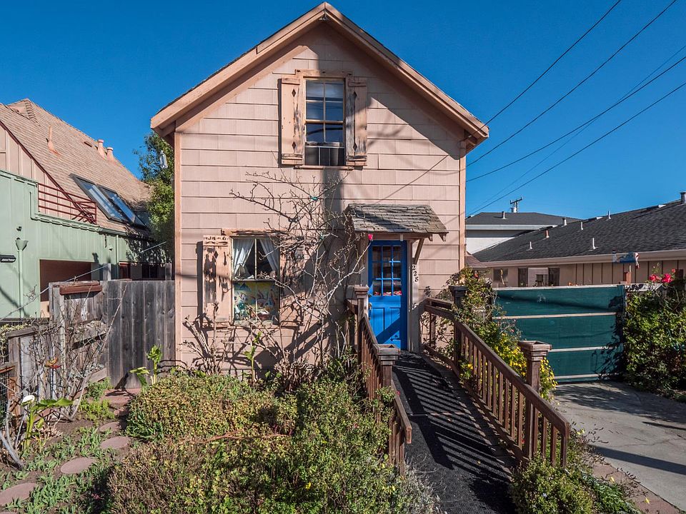 228 Alhambra Ave Santa Cruz CA 95062 Zillow