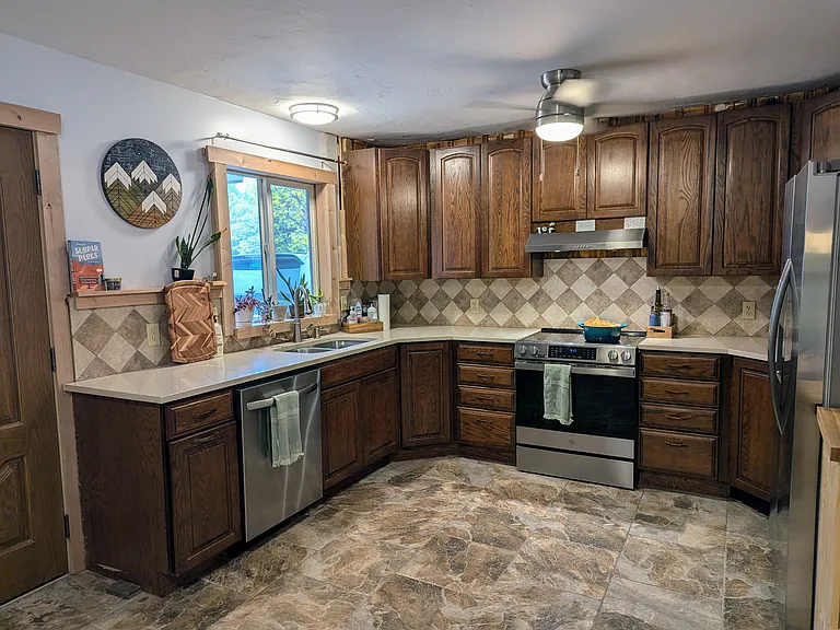 6600 Debra Dr — Photo 17