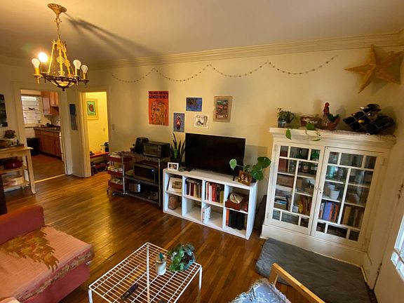 4th image of 120 N Linden Ave APT 2