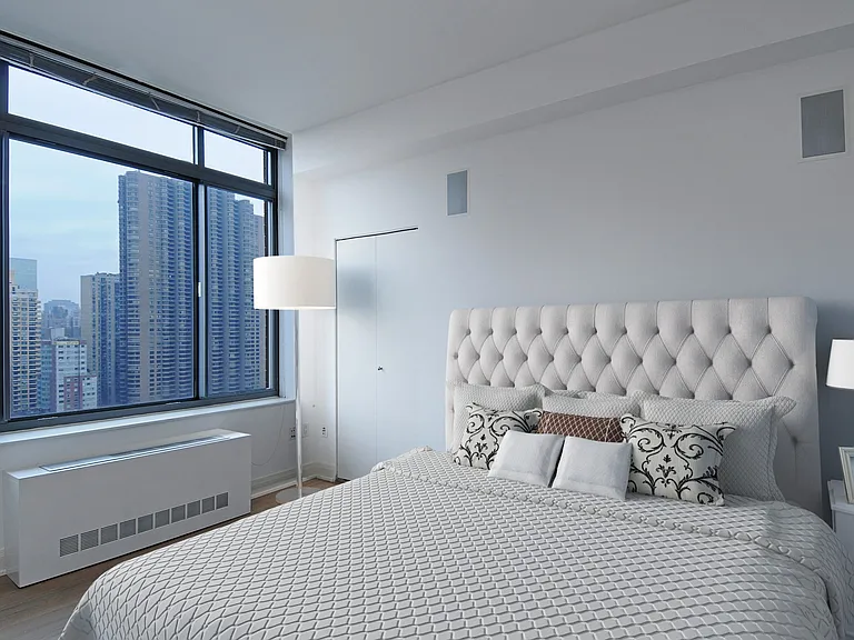 222 E 34th St #2404 — Photo 6