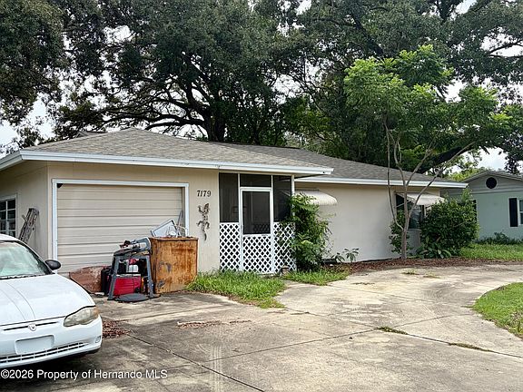 3rd image of 7179 Spring Hill Dr