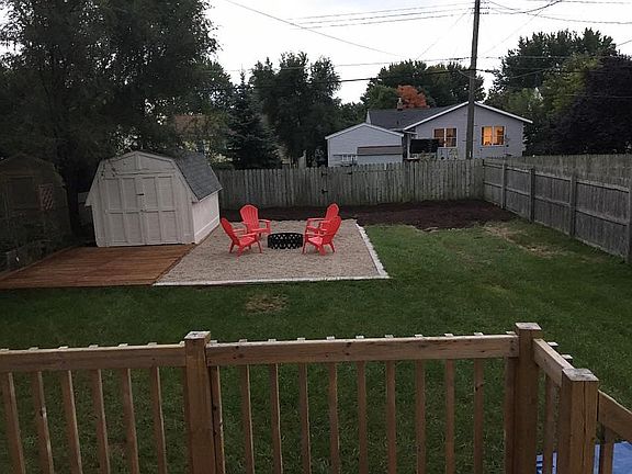 2nd image of 1422 Pennoyer Ave