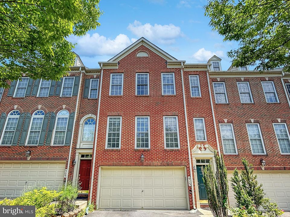 1st image of 913 Highland Ridge Ave